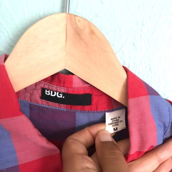 BDG sleeveless summer button up top, lightweight size M - Picture 2 of 5